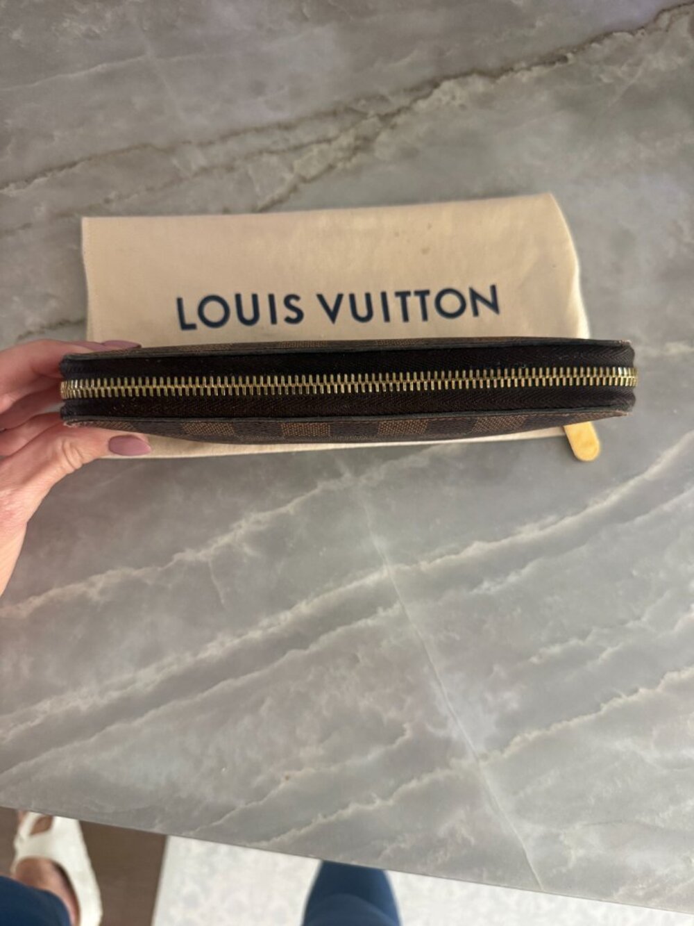 Louis Vuitton Damier Ebene Zippy Wallet - Picture 3 of 10
